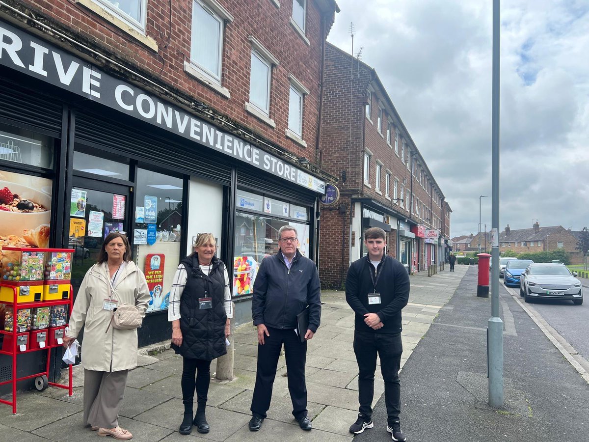 Our Crime and Communities team were joined by <a href="/LivvHousing/">Livv Housing Group</a> this week for a community walkabout following recent reports of anti-social behaviour.

If you are experiencing #ASB in your community contact safer.knowsley@knowsley.gov.uk