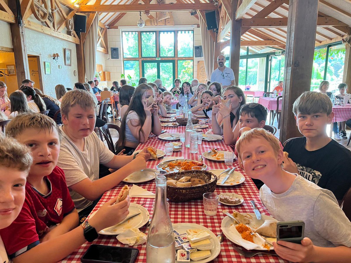 MFLNWHS1's tweet photo. Followed by a lovely lunch at the mill @NunneryWoodHS #France2024 🇫🇷🇫🇷 https://t.co/ogWdNZyPUW