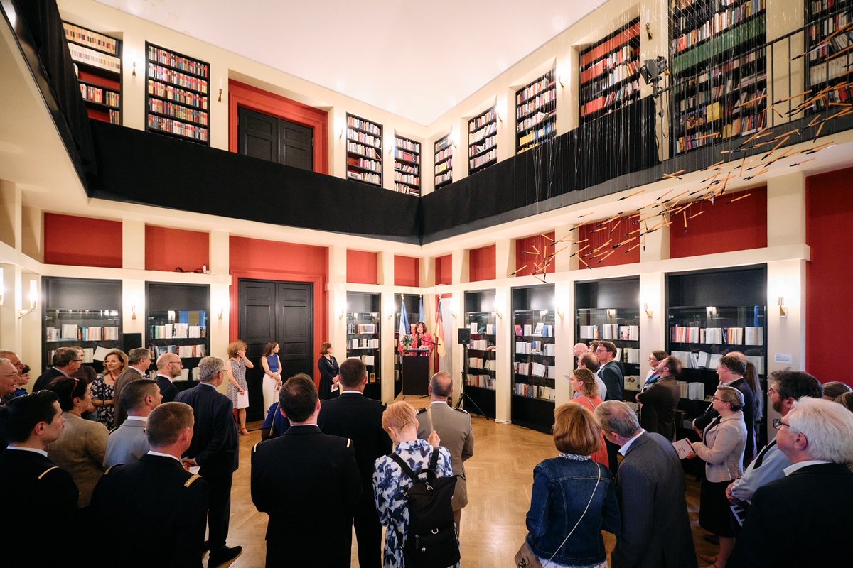 iGorguet's tweet photo. #14Juillet2024 : Un grand merci à tous nos compatriotes et amis de la France d’avoir été à nos côtés pour célébrer la fête nationale 🇫🇷 et nos valeurs républicaines au Literaturhaus Frankfurt ! https://t.co/4brnsHlcJS