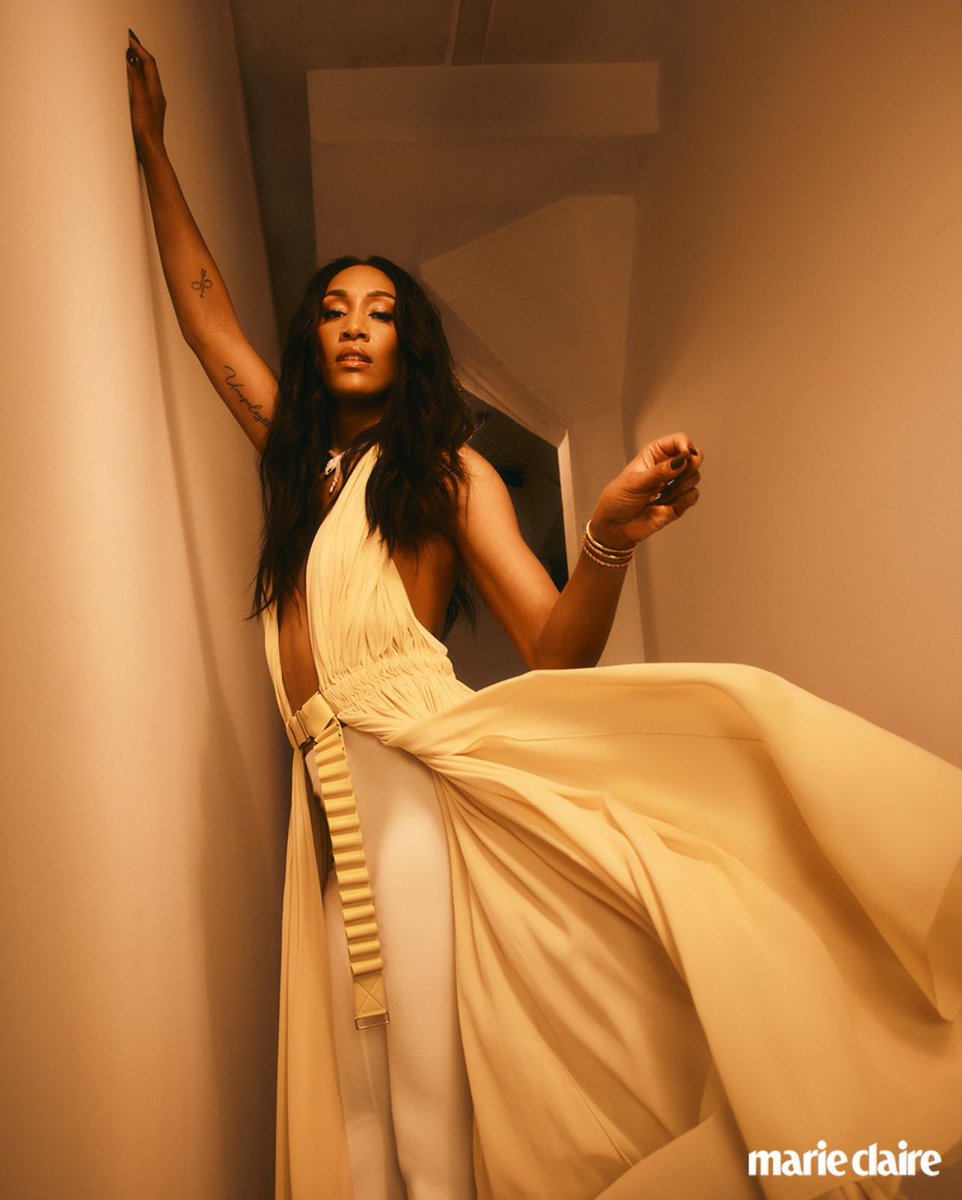 MoBumbbbaaa's tweet photo. A’ja Wilson x Marie Claire 👑 https://t.co/1mC6GxYiIp