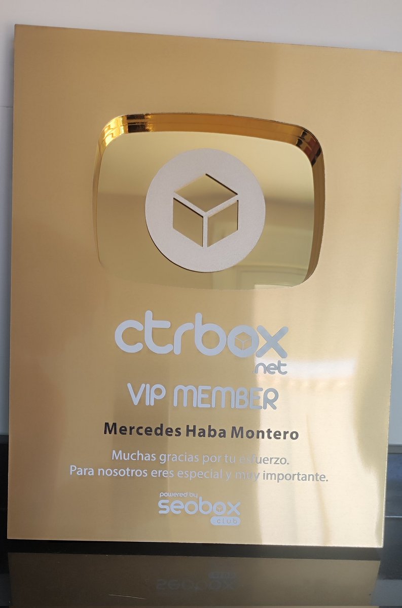 mercedeshaba's tweet photo. Gracias por el regalito @seoboxclub ☺️😅😅 #soyvip https://t.co/aAwDKe8d7W