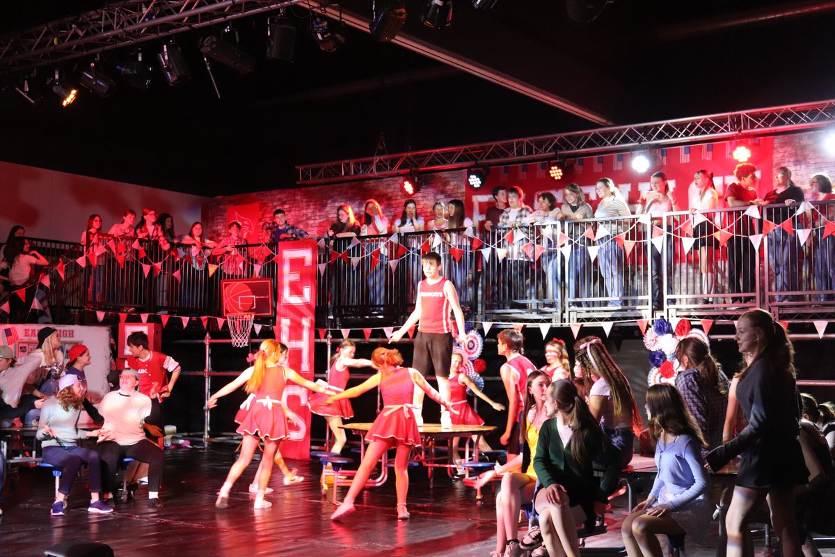 The dress rehearsal of our school production of High School Musical Jr. took place in the school auditorium this afternoon. We welcomed students from <a href="/TuxfordPrimary/">Tuxford Primary</a> and East Markham primary school to be our first audience! Tickets still available here 👉 bit.ly/49H0qCb