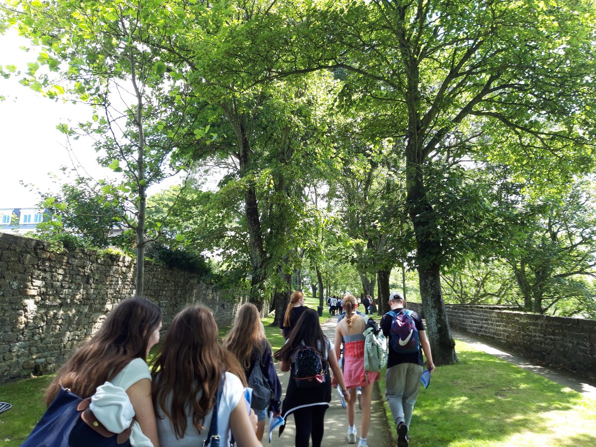BMS_stOmer24's tweet photo. Walking along the castle town ramparts! https://t.co/9USkP51MA6