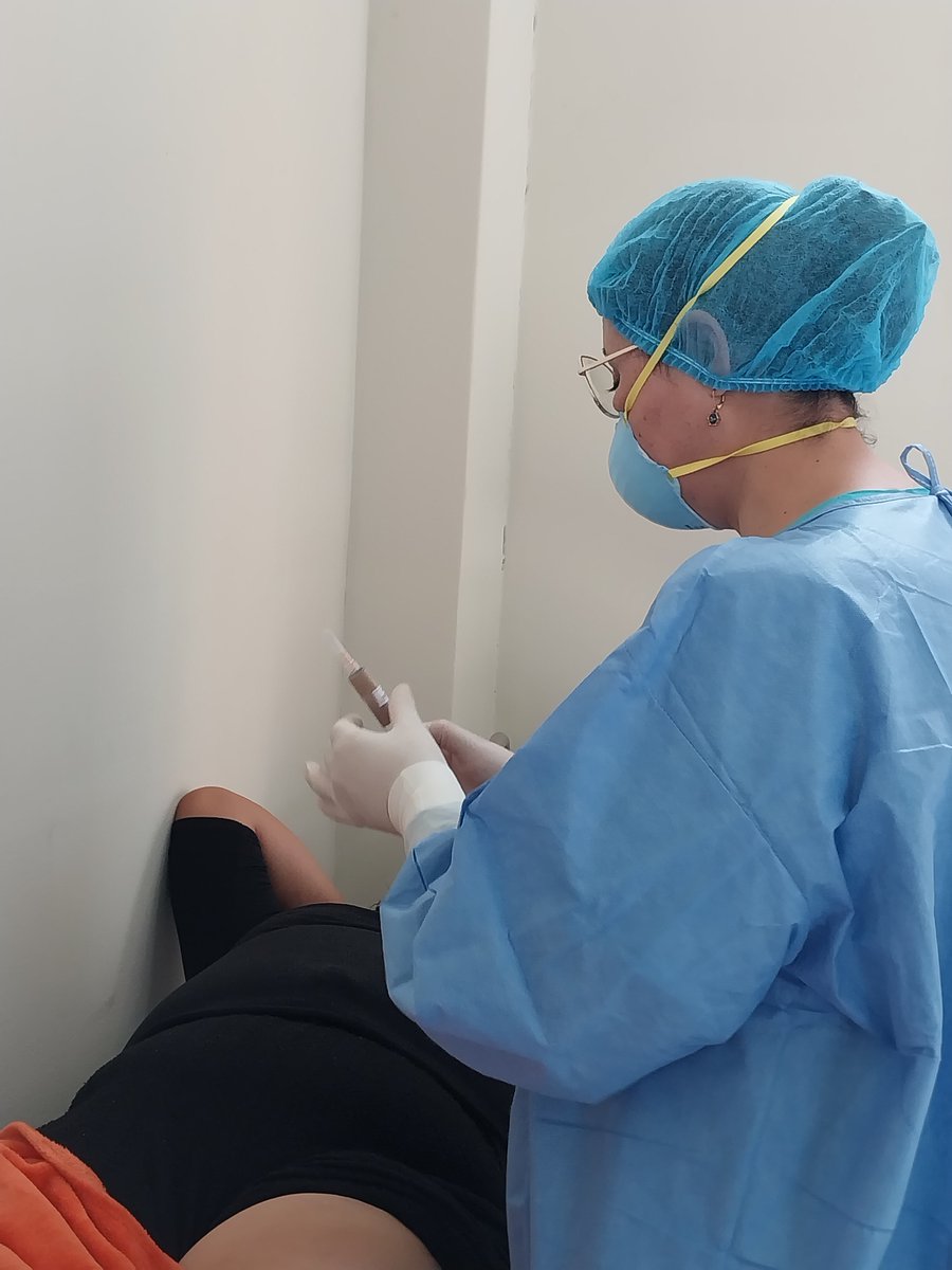 IREN_NORTE's tweet photo. IREN NORTE toma la iniciativa de incorporar tecnología sanitaria de innovación a la región La Libertad, poniendo en práctica el uso de medicamentos biológicos que han sido aprobados por el MINSA
https://t.co/fJfq89oSaL https://t.co/c1Rk0LAYbw