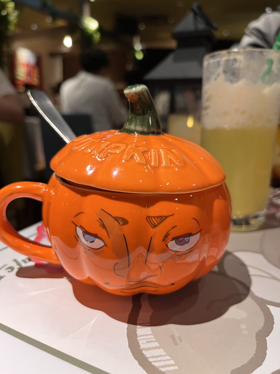 EmirichuYT's tweet photo. Dungeon Meshi collab cafe! https://t.co/AqMaiaI9rU