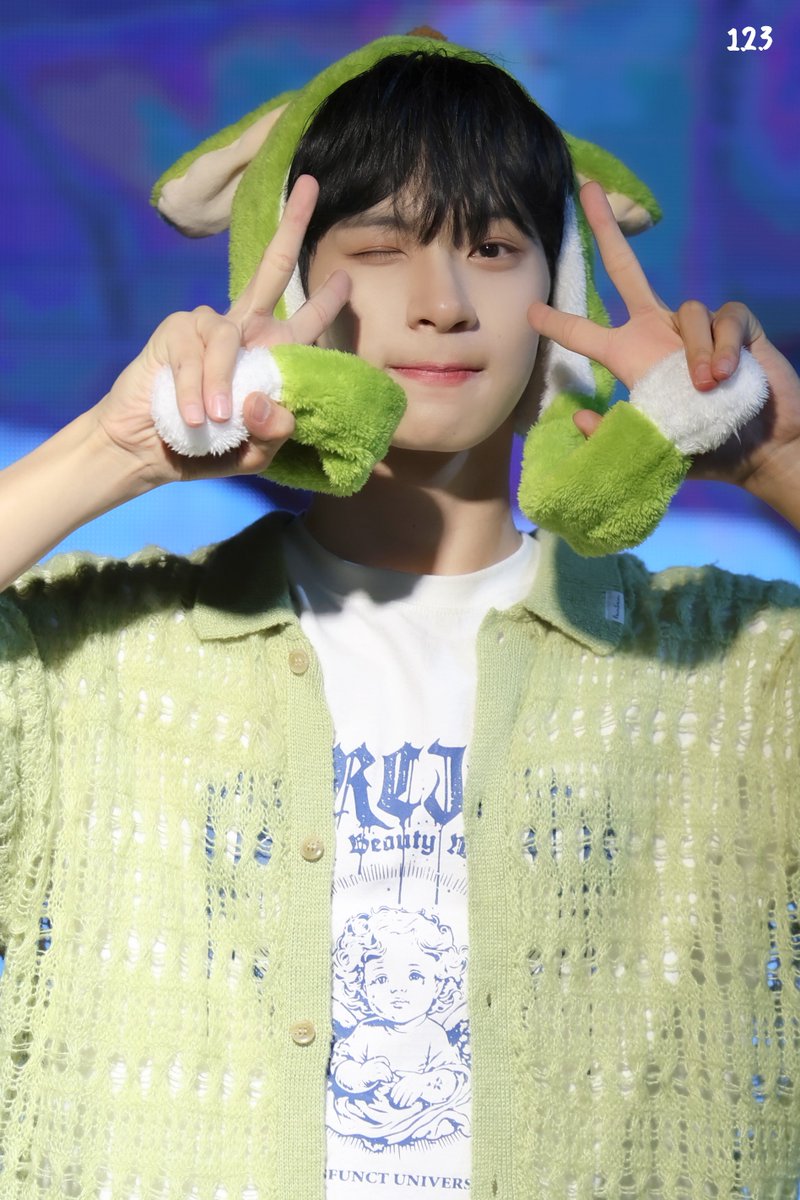 240628 사운드웨이브 대면 팬싸💙✌🏻

#홍건희 #HONGKEONHEE #ホンゴニ 
#티아이오티 #TIOT
