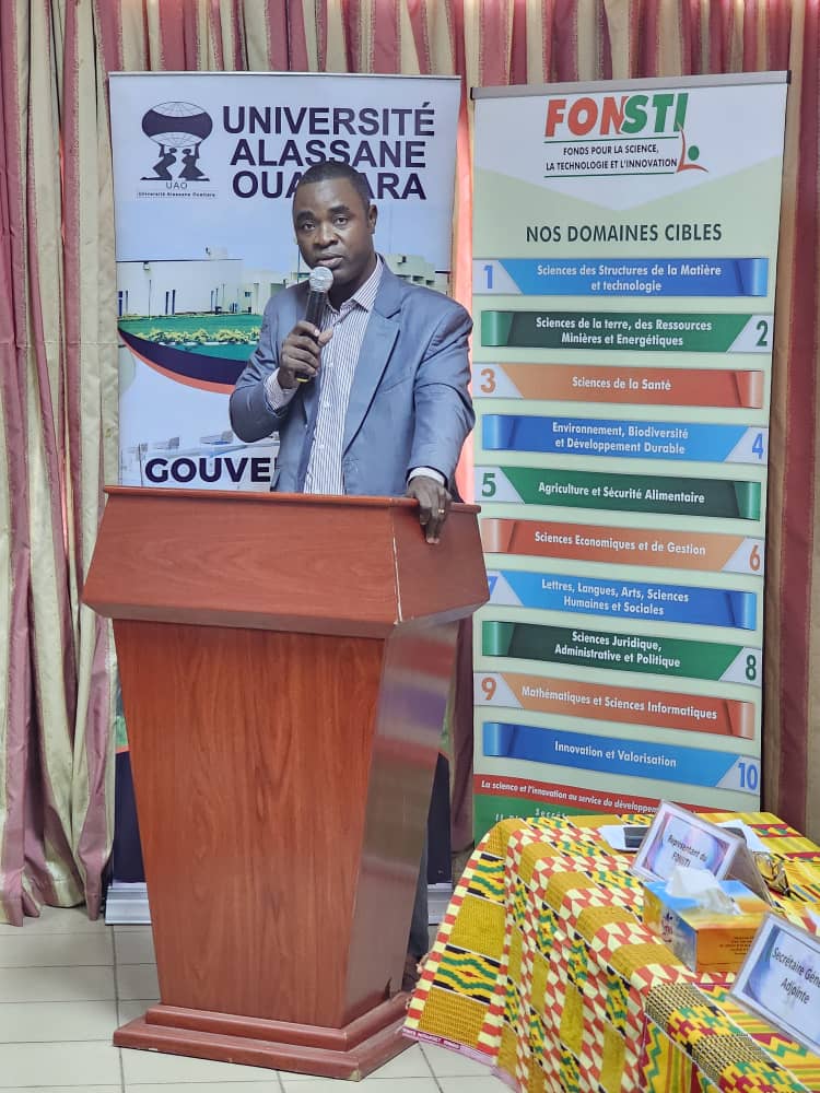 Le FONSTI-PASRES transforme l'Université Alassane Ouattara en un centre d'apprentissage intensif, accueillant enseignants-chercheurs et étudiants pour un atelier sur la propriété intellectuelle, la recherche de financement et la rédaction de projets de recherche.

 #Formation