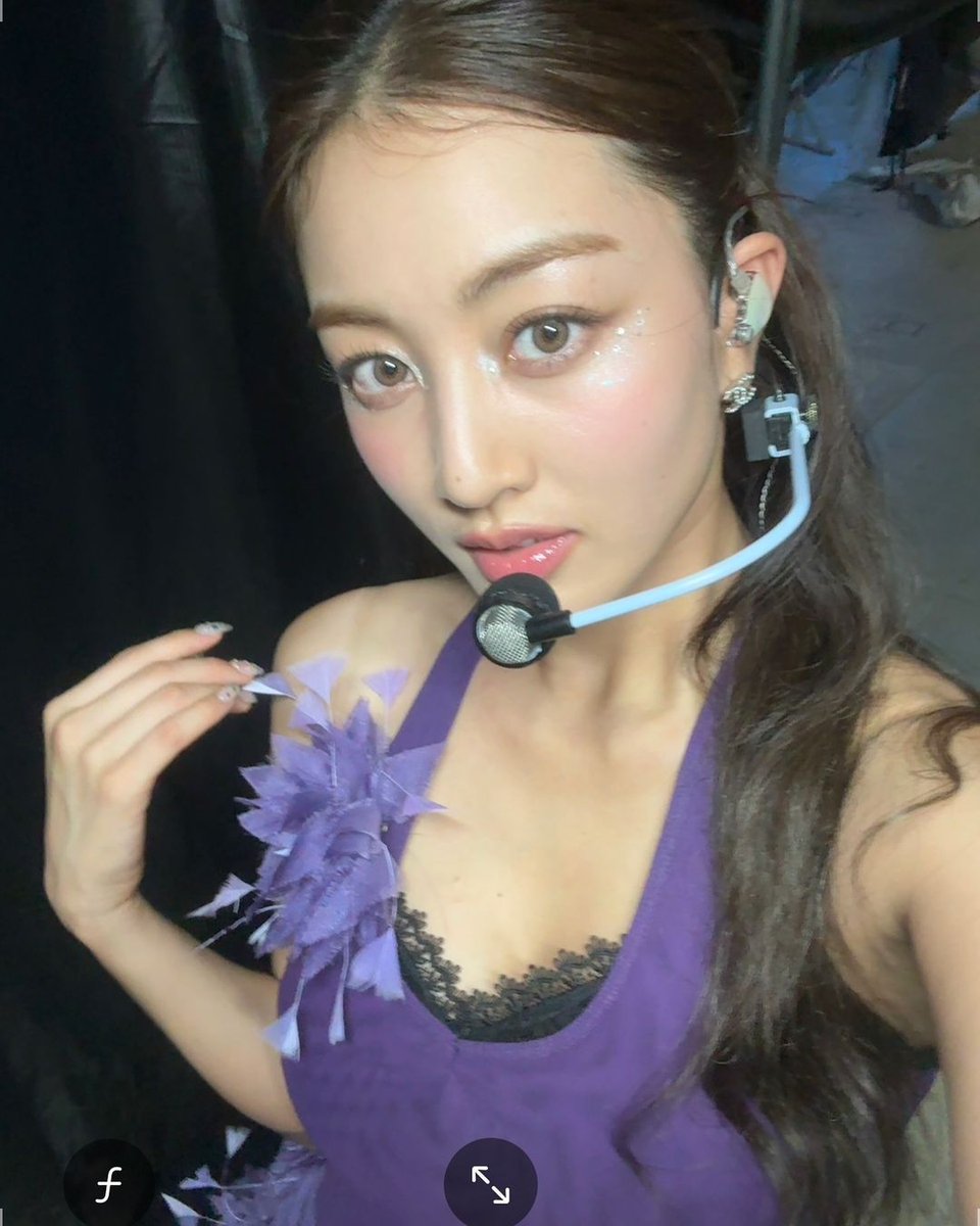 지효 tweet media