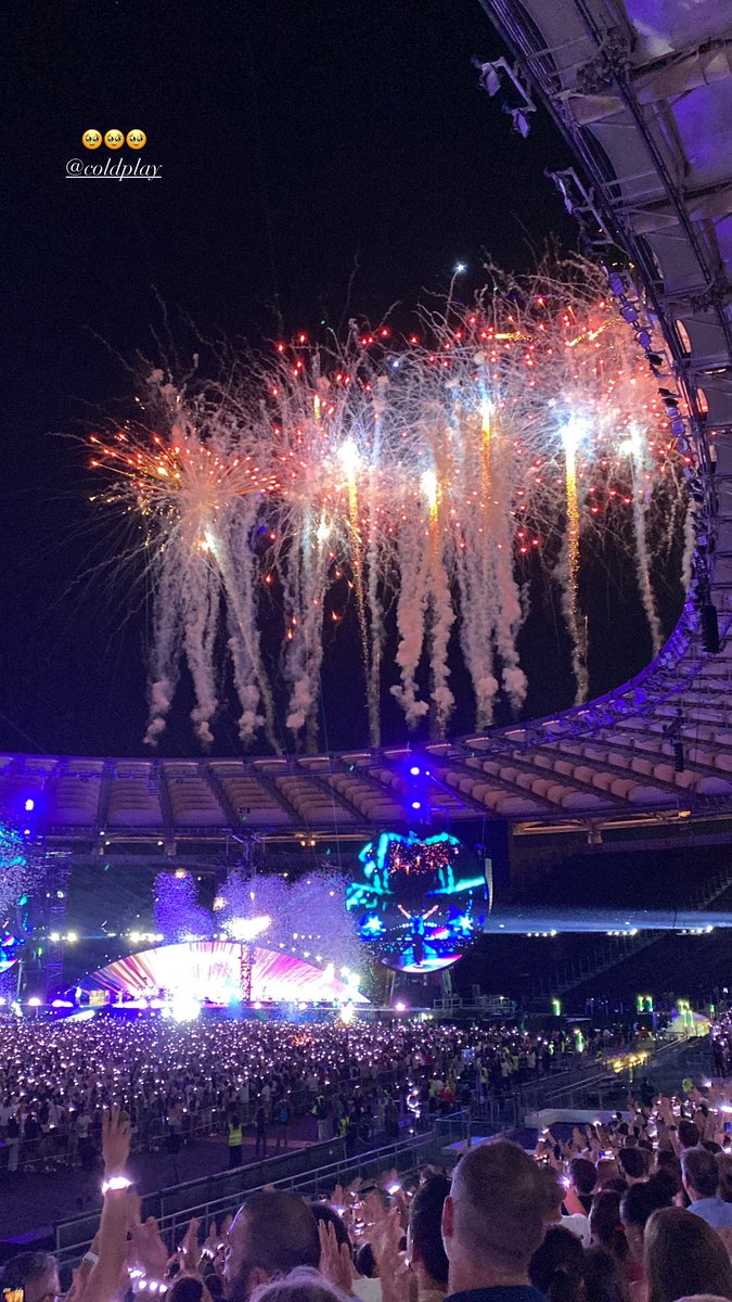 giugibru's tweet photo. Qualcosa di indescrivibile ed indimenticabile. Grata🥹❤️ #coldplayrome #show145 https://t.co/YQcs1qnkOg