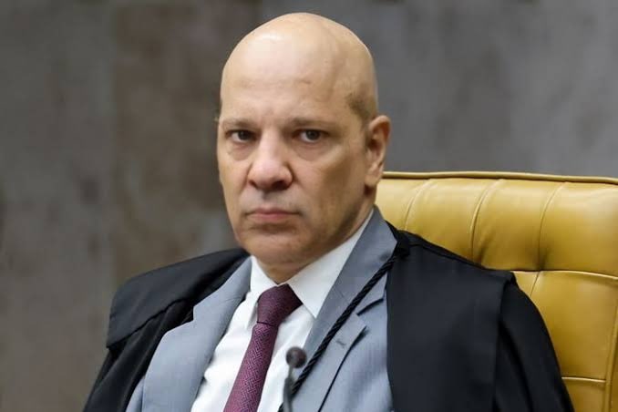 ccarolinavs's tweet photo. 🚨 O novo ministro do stf, Taxande de Moraes https://t.co/SugVpTYEYH