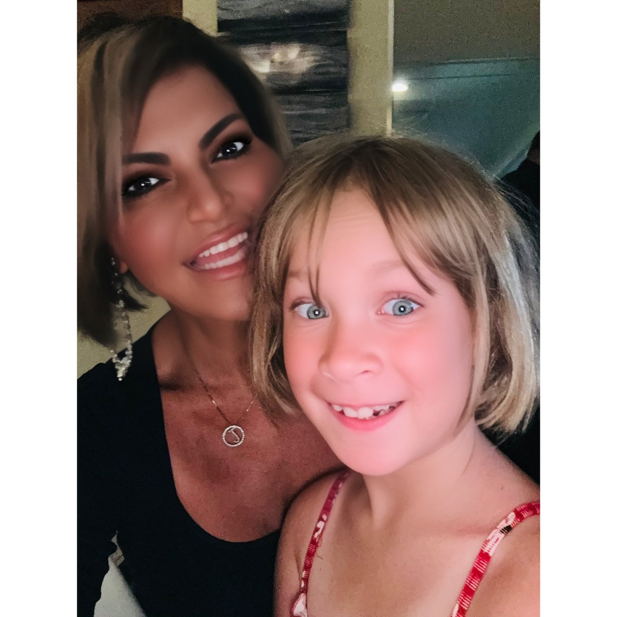 JenniferGimenez's tweet photo. Summer time vibes…
What an amazing get away we had with my gorgeous and amazing husband @TimRyanDOPEMAN & our sweet Kenzie.
And our little #Maylay.
#Summer #SummerTime #Beach #Getaway #Family #SoberParents #SoberFamily https://t.co/qYpc4RTUHW