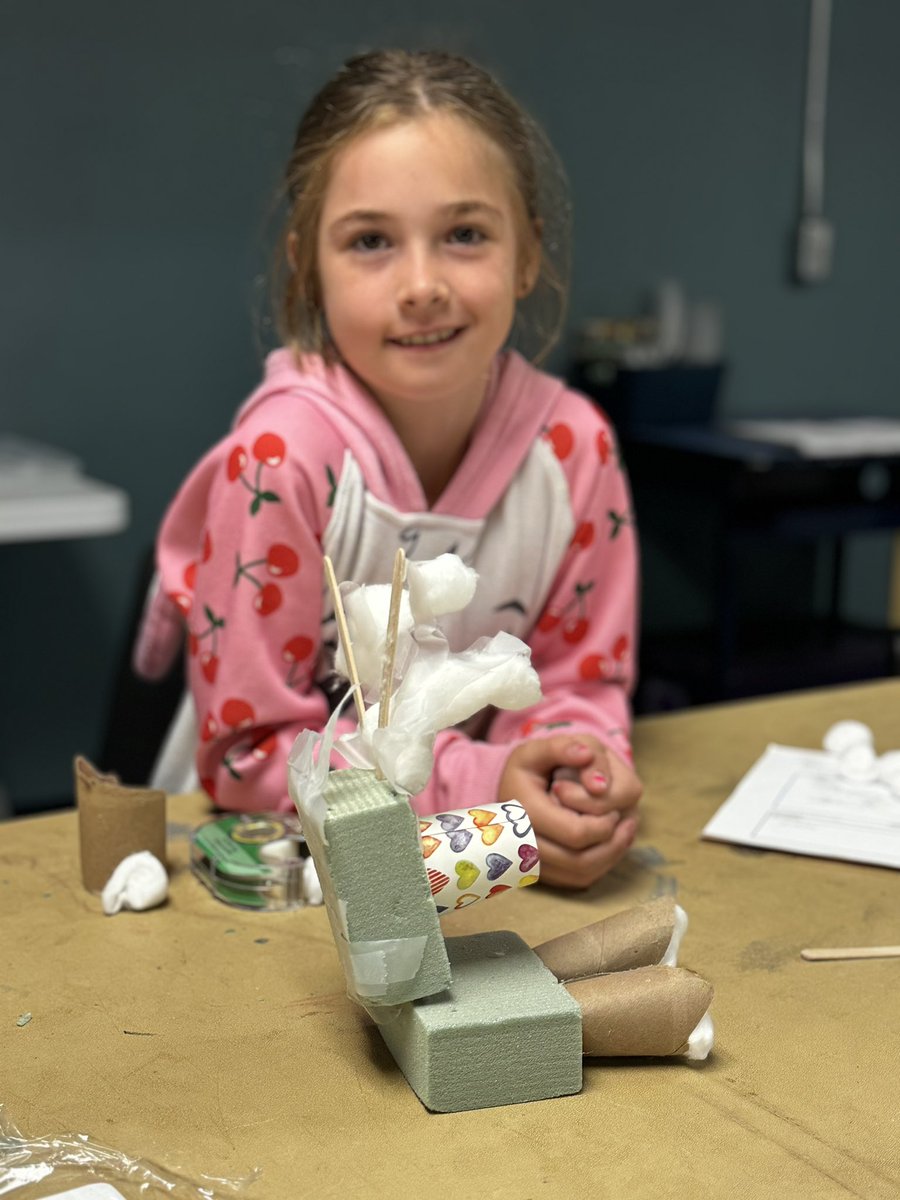 Making Space Vessel Landers in Discovery Lab camp!! Thank-you to <a href="/TrottierFdn/">Fondation familiale Trottier</a> and @bgccan for this incredible opportunity for our youth #opportunitychangeseverything#bgcnssummer2024