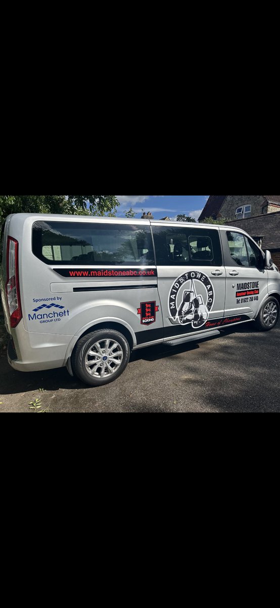 maidstone_abc's tweet photo. After all the recent hard work in the community we are pleased to announce that we have a minibus! We are very happy with it, we have been after one for a long time, Now we can get out and about as needed and continue the work 🥊
A massive thank you to Manchett Group Ltd 👏🥊 https://t.co/SelHEjdeMl