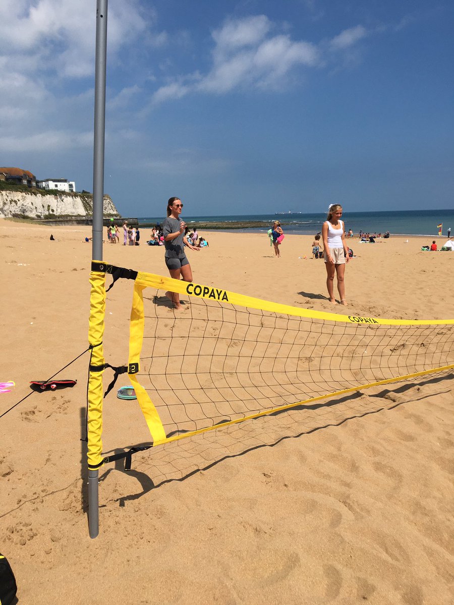 BournerSonia's tweet photo. Beach fun day 2 !!#RowansEnrichment#MakingMemories https://t.co/4frUUzCTXj