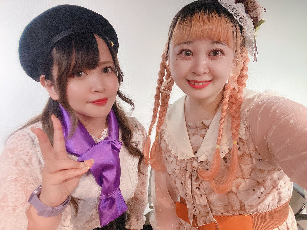 『DEAD or LIVE』

仲良くしてくれた共演者のみなさま🧡💛

💛月城ひなたちゃん
🧡飯塚ちひろちゃん
💛iGUCHiちゃん
🧡朱衣るりちゃん
💛小鳥遊七星さん
🧡玉木凜久さん

お写真撮れてない方もいますが
バライティに富んだ素敵な共演者さまでした✨