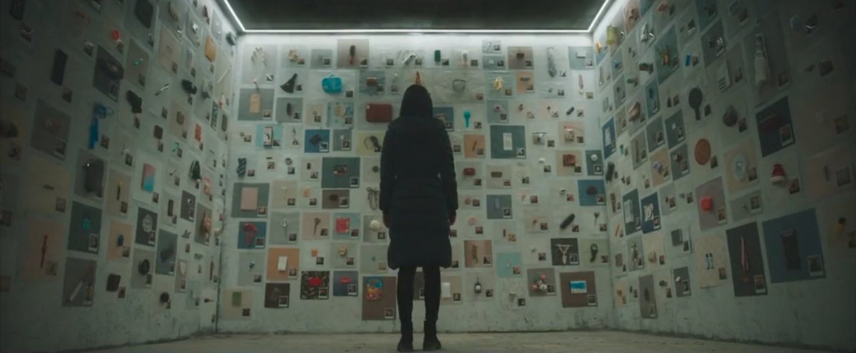 iconickdramas's tweet photo. Following (2024) 

About a realtor who habitually sneaks into his clients' homes. His obsession with a social media influencer leads him to her apartment, where he makes a shocking discovery: the influencer is dead!

A 10/10 mystery thriller starring Byun Yohan, Shin Haesun, and Lee El that is full of twists and intense acting from the leads!