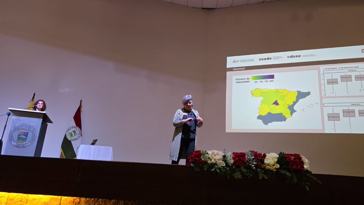 argeturv's tweet photo. Mercè Gisbert i Mireia Usart del grup de recerca #ARGET han participat en les jornades de capacitació en competències digitals de la @EspochRio com a ponents #COMDIDA #ESPOCH
Llegeix la notícia: https://t.co/awsxu7pjx2 https://t.co/Zf2sNd8Dwu