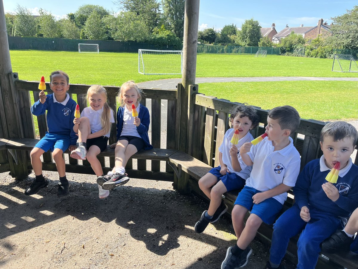 MrsFarrellOLOC's tweet photo. We enjoyed a tasty treat from Mrs Benson 😋 https://t.co/F30Op6FrRh