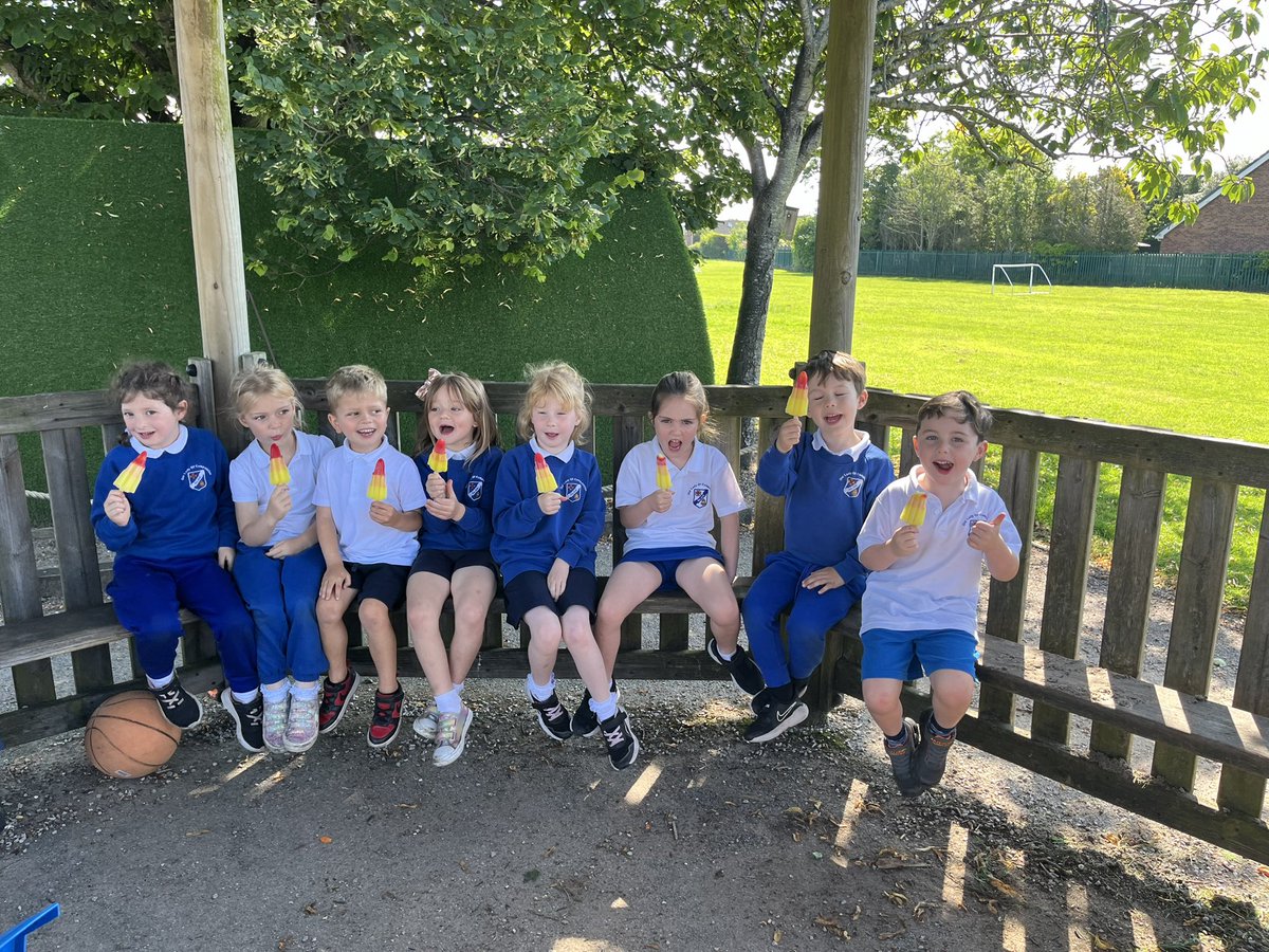 MrsFarrellOLOC's tweet photo. We enjoyed a tasty treat from Mrs Benson 😋 https://t.co/F30Op6FrRh