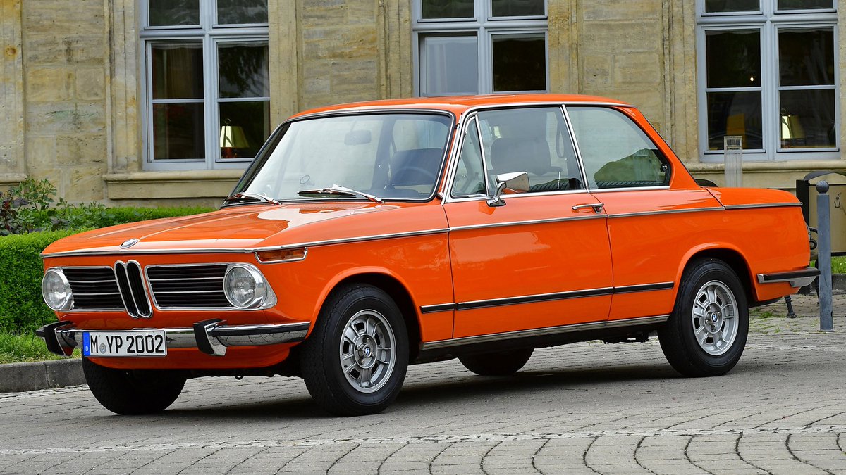 ethirtymatt's tweet photo. @DRIVETRIBE 1971 BMW 2002 tii https://t.co/qHwtq4qPfY
