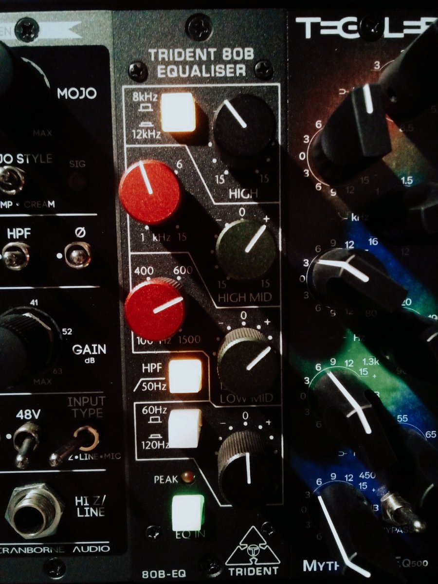 MauroUlag's tweet photo. Equalizing one of the most depraved growl/scream I've ever done!!!
Yes, a little spoiler on the four-piece #darkreflections : I'll "rant" eheheheh
British touch with #tridentaudio 80B!
#deathmetal #oldstyle #thrashmetal #production #mixtering #theextremeway https://t.co/4cxFHsD9Oo