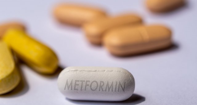 Metformin-Einnahme ist bei Diabetikern, die ein Glaukom haben, mit Gefäßveränderungen an der Netzhaut assoziiert:  San Diego – Metformin ist eine First-line-Medikation bei Diabetes mellitus, deren Sicherheitsprofil… dlvr.it/T9jZNJ #BritishJournalofOphthalmology