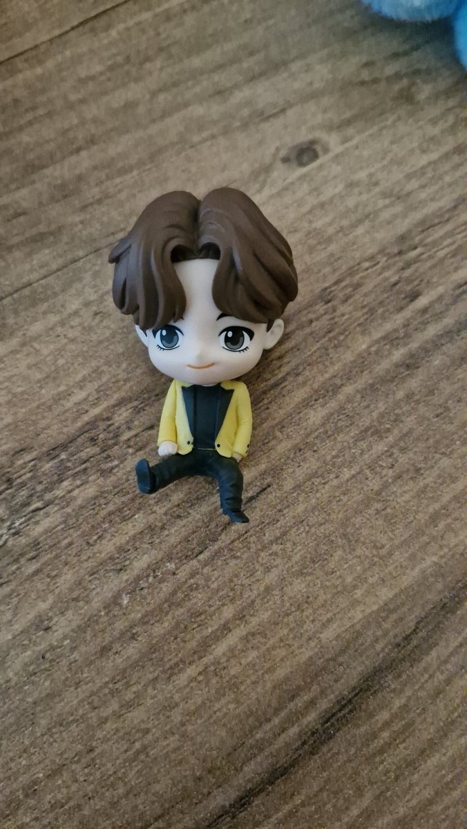 esesbts's tweet photo. Yiğenimin ilk bt21leri😍 (kendisi 4aylık) büyüyünce bol bol oynayacak 😍 @seoulsisterstr herşey için çok teşeşkkür ederim çok hızlı elime ulaştı https://t.co/QxJc9qNtAl