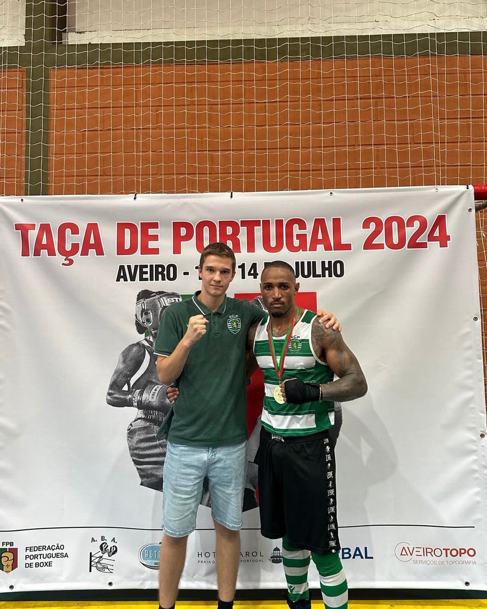 SCPModalidades's tweet image. Ayrton Luz conquistou a Taça de Portugal na sua categoria: elite -63,5kg 🥊 🏆

Parabéns, Leão 
#BoxeSCP