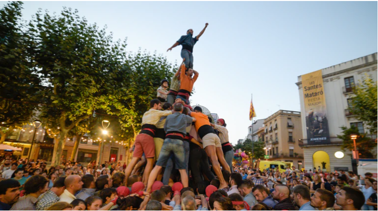 lessantesmataro's tweet photo. Apunta-t'ho a l'agenda 👉Divendres 19 de juliol

🔹 20 h Assaig de la Colla Castellera Capgrossos de Mataró @capgrossos https://t.co/4uantOwm8s

🔹 23 h Dj @DavidOleart https://t.co/Rmp8uxhn9Z https://t.co/bPTzojcch4