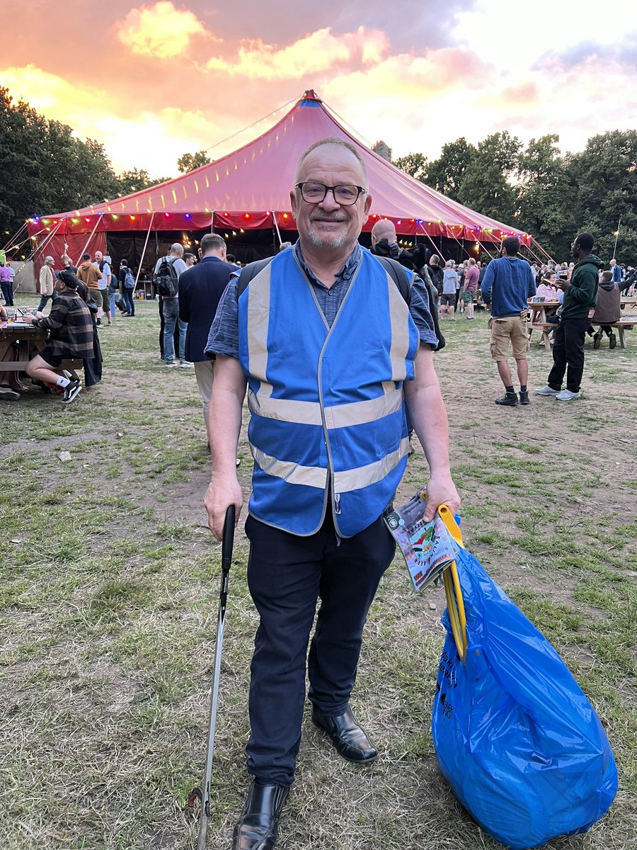 We work with <a href="/CanLager/">LAGER Can</a> where the volunteers keep the festival clean for us all to enjoy. They are Litter Action Group for Ealing Residents, making the borough cleaner &amp; greener 💛 Thank you to all the team over the festival (here’s just a small group!) #ealing #ealingbeerfest