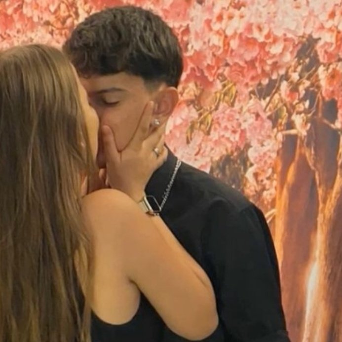 c o u p l e (@couplettfk) on Twitter photo 