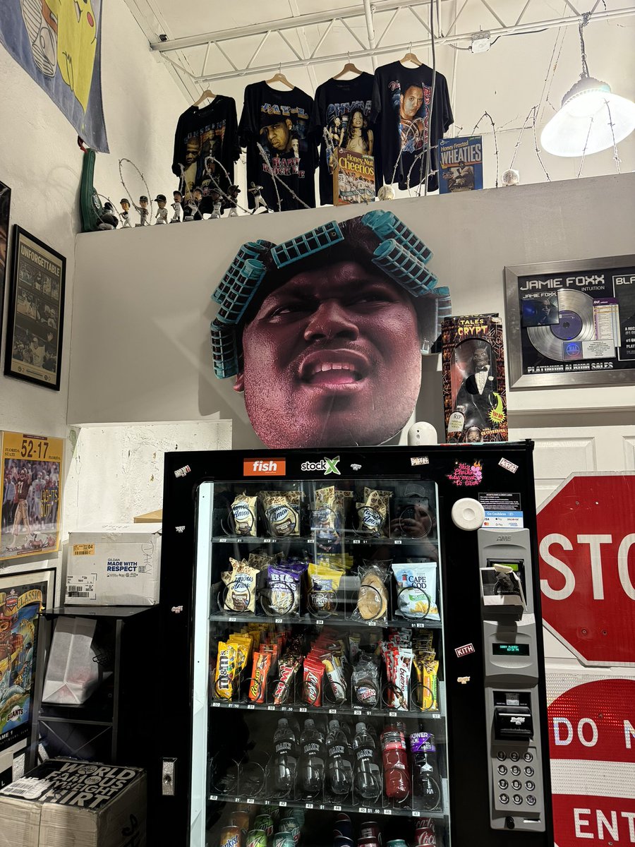 suppworm's tweet image. 📍MIA