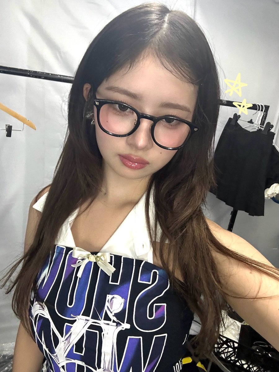 rei pics tweet media