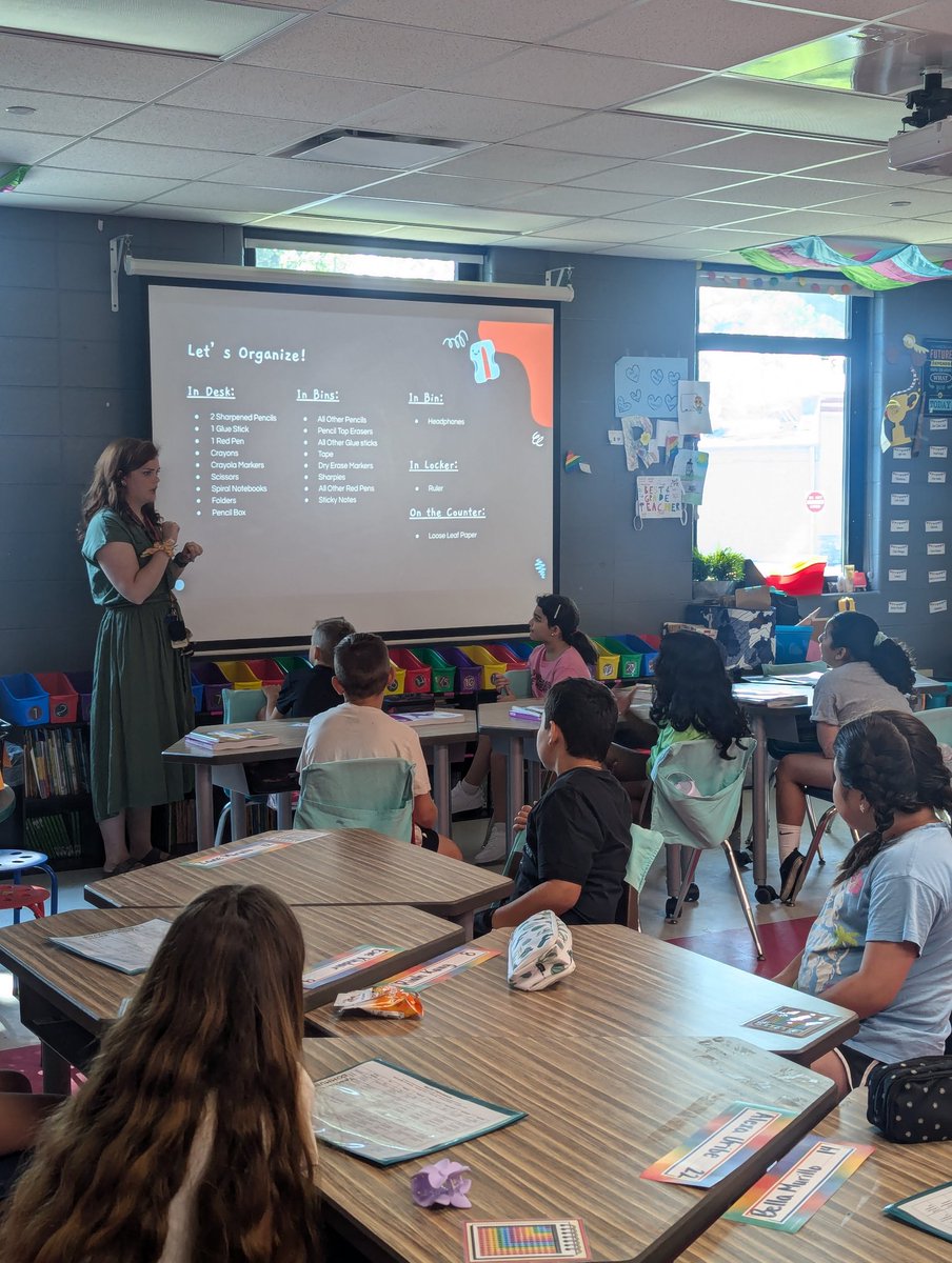 jennifer_bova's tweet image. Yes! ICS is back! It's going to be a great year. #62learns #62united #62ICS