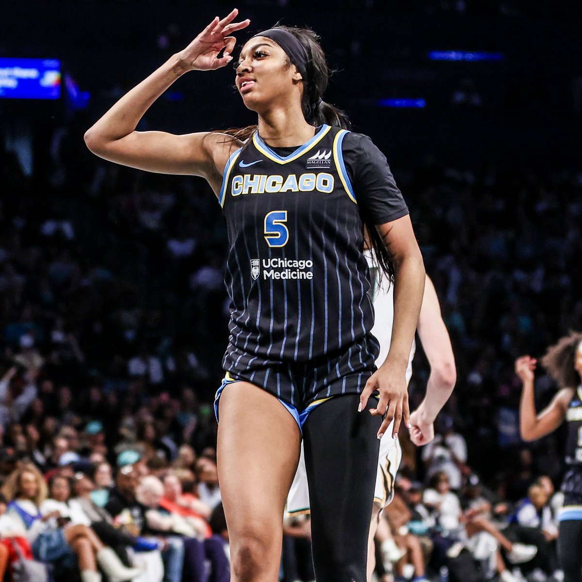 FOS's tweet photo. The WNBA has agreed to $2.2 billion in new media rights deals, The Athletic reports.

The agreements with ESPN, Amazon, and NBC are set to more than triple the league’s existing rights money, with the potential for more.

The latest ⬇️