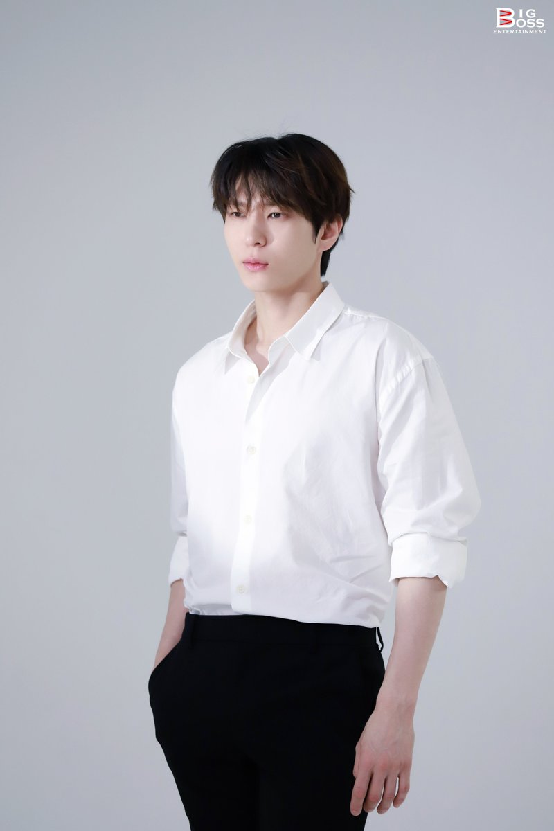 VIXXSupport_SP's tweet photo. [LEO] 📸

Se han publicado fotos inéditas de LEO en su nueva cuenta de b.stage.....regalo para sus musas :)

Síguelo en su nueva cuenta y dejale mucho ❤️ !!

https://t.co/eO8qRKqK2k

#LEO #레오 #JUNGTAEKWOON
#정택운 #VIXX #빅스 
#BigBossEnt #bstage @OfficialJTW_LEO https://t.co/UtIbHuYkI7