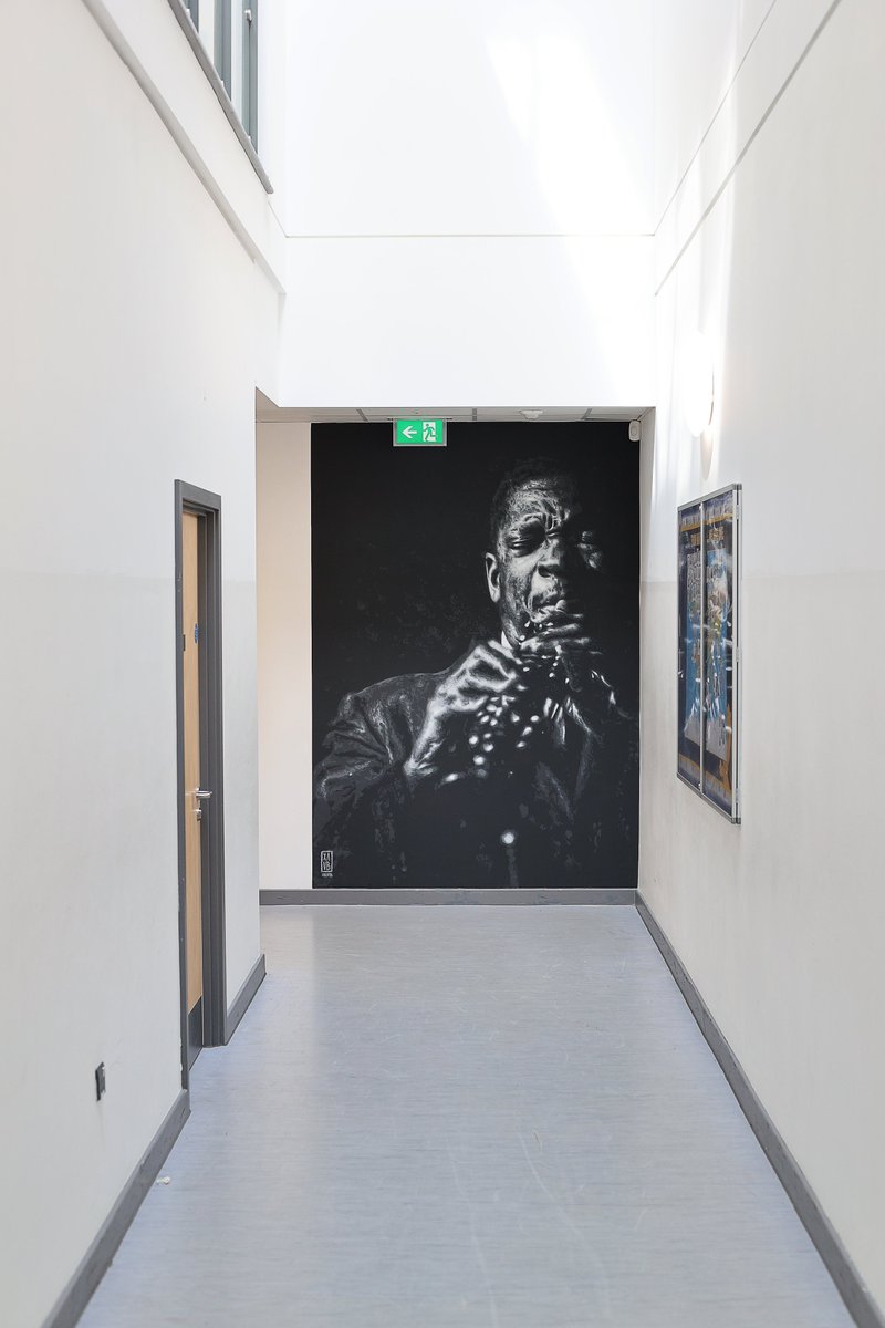 We were thrilled to welcome French muralist and street artist, XabXab, to school during Personal Development Week! 

Over the past two days two days, XabXab has transformed a blank wall into a stunning centrepiece in the school. 🎨