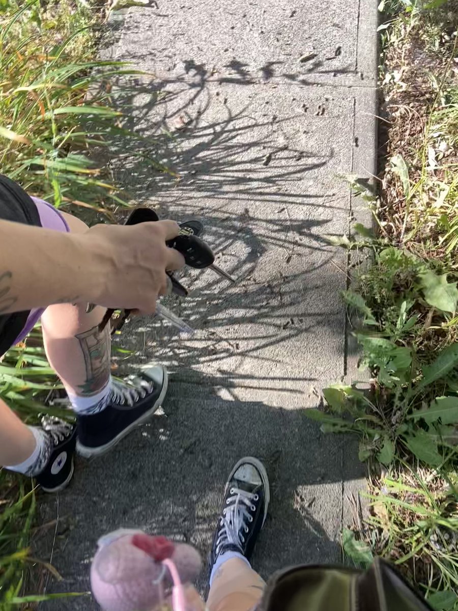 daddywises's tweet photo. two gay bitches leaving the house in high top converse… what will they do https://t.co/53TZ5V1zUA