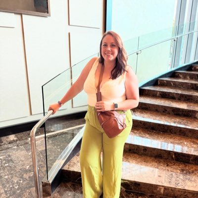 DuffeyKayla's tweet photo. #NewProfilePic https://t.co/4Ht7Ttay81