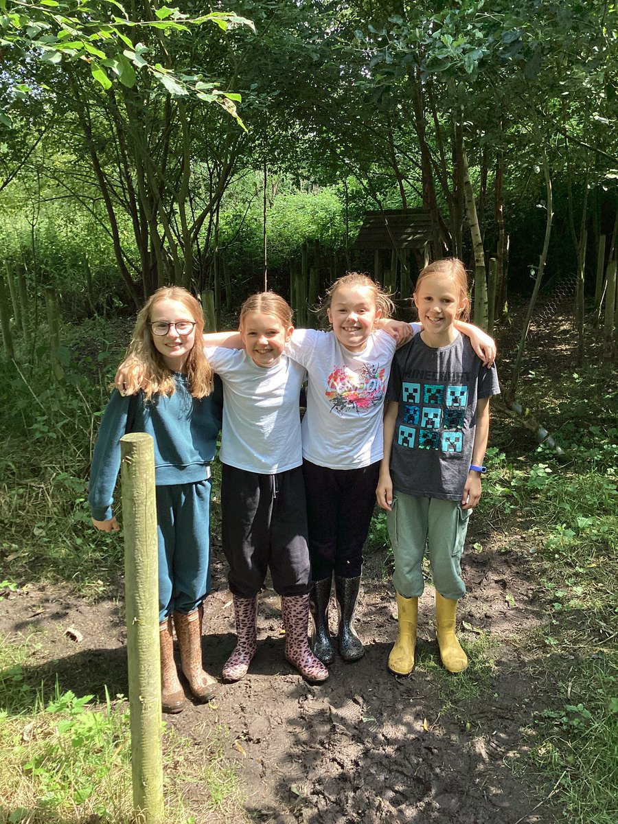 G_HamiltonClass's tweet photo. We’re having fun in the forest this afternoon! https://t.co/Rm8TIfMRnL