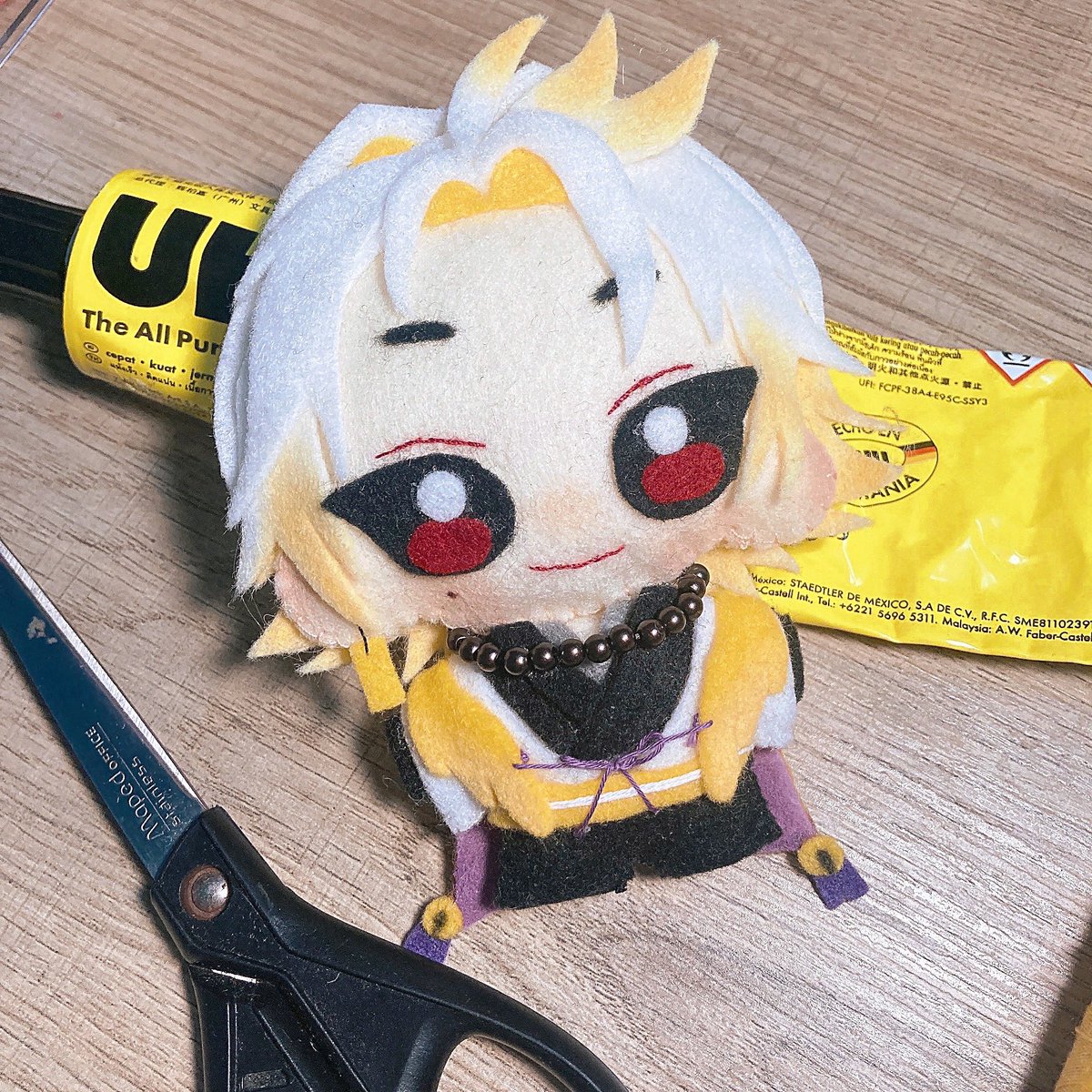 เป็นทั้งสายวาดและ ตอนนี้มาเป็นสายผลิตตุ๊กตาเพิ่มแล้วค่ะ 😤 

will open this felt doll commission on vgen when finish all orders! 

note: thailand + international (✔️)

#VGenComm #VGen