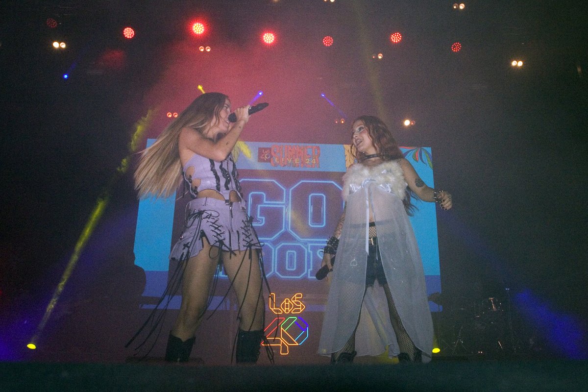 Los40's tweet photo. 😎Así de BRUTAL fue #LOS40SummerLive en Torre del Mar 🌊 🎶 Lo pasamos INCREÍBLE con todxs lxs ARTISTAS y con VOSOTRXS 🤩 

👀 Nuestra GIRA de VERANO continúa, ¿en qué CIUDAD te vemos?
📸 Inma Román https://t.co/ruwan1mnMd