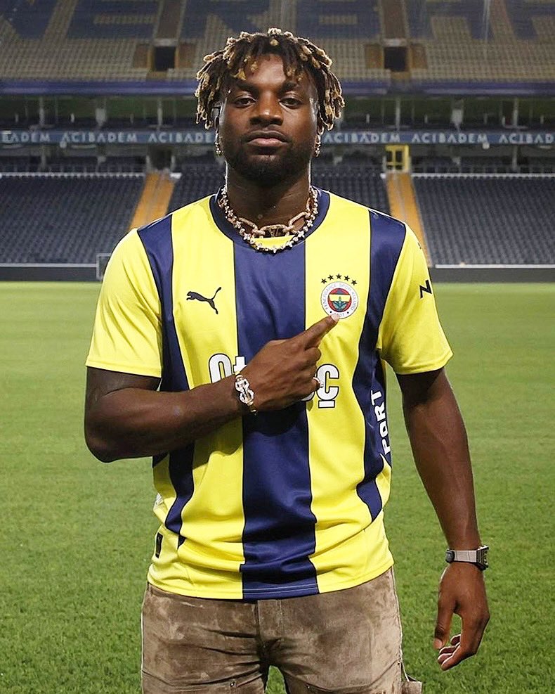 🟡🔵🤝🏻 Official, confirmed. Allan Saint-Maximin signs in as new Fenerbahçe player on loan from Al Ahli.

José Mourinho, crucial to make it happen.