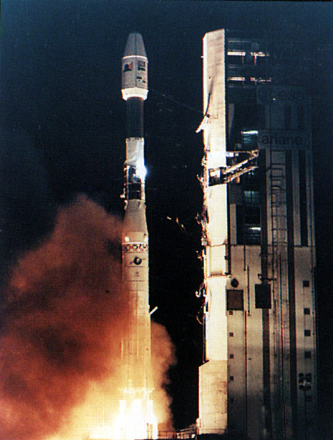 ESA_History's tweet image. #OTD 17 July 1991, launch of #ERS-1 on #Ariane4 V44 from @EuropeSpacePort in Kourou, first satellite of #ESA's European Remote Sensing series🛰️&amp;amp; in service until March 2000
🔗esa.int/Applications/O…