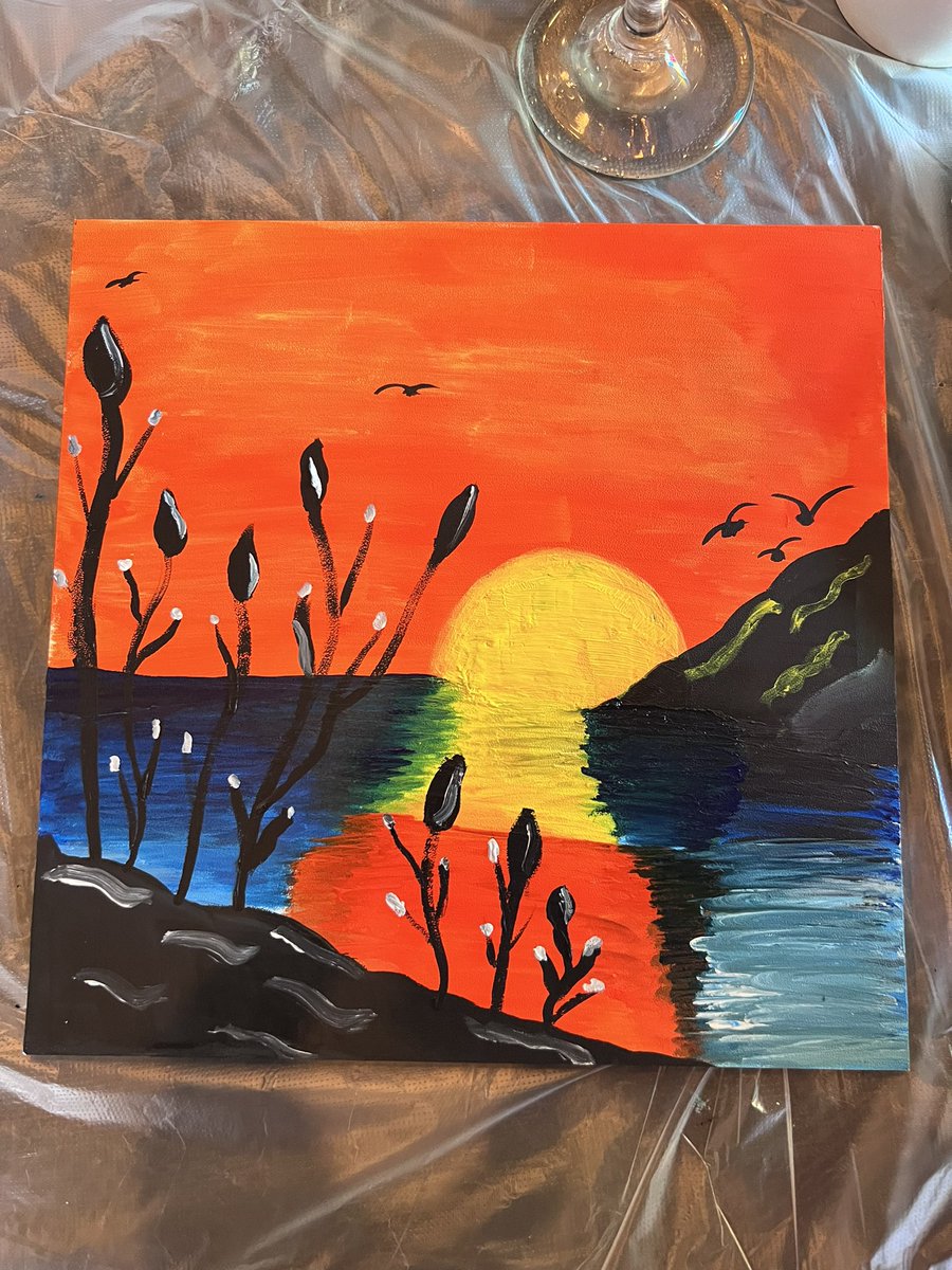 SharleneDeoki's tweet photo. We sipped and painted! @ParticipateLrng #UnitingOurWorld #summerchallenge #sisters #mothersanddaughters https://t.co/XvXM52J8Ah