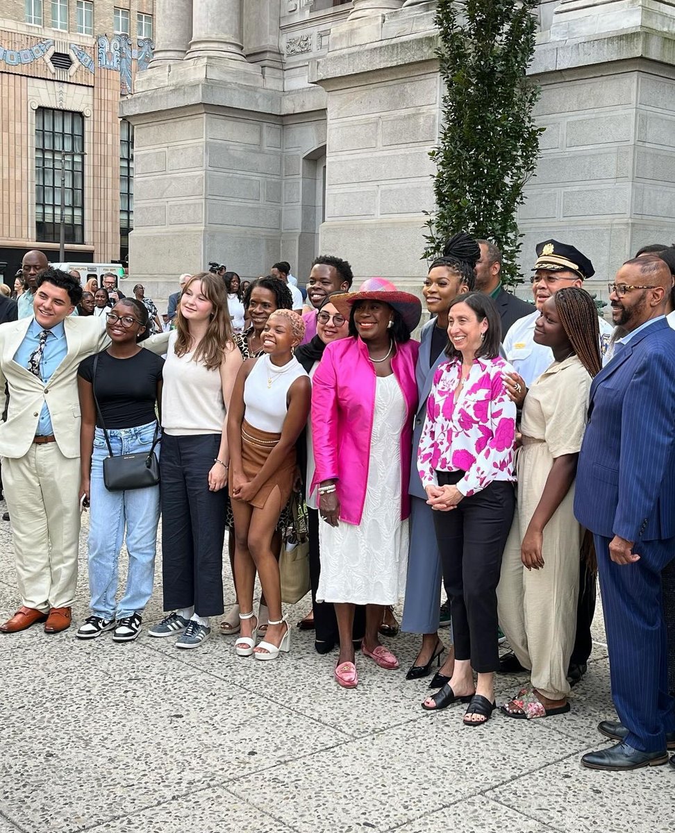 PHLschools's tweet photo. Congrats to @slanews's rising senior, Eliza Cucchiara, on her appointment to the Philadelphia Youth Commission! Nominated by @KendraPHL for her work with the Reproductive Health Alliance, advocating for greater access to feminine products in PA. This led to the passage of HB 851. https://t.co/N2eEHpLEVw