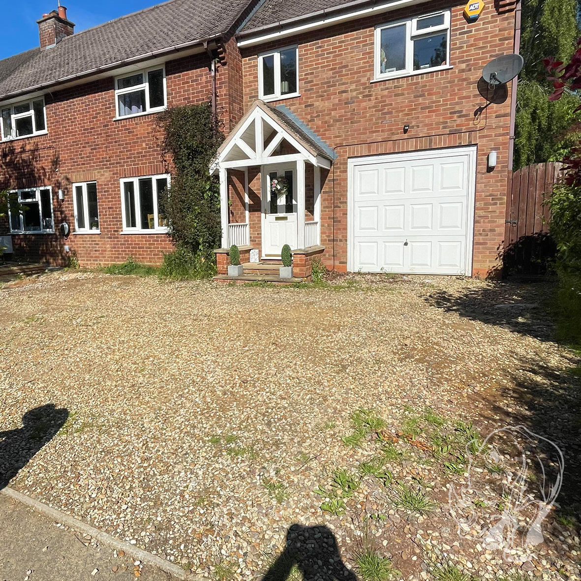 rhinosurfaces's tweet photo. The driveway you have been dreaming of 😍

Click the link in our bio or contact us to book your quote today!

📩info@rhinosurfaces.co.uk
📞01933 276998

#resinbounddriveway #resinbound #resindriveway #resindrive #resinboundpatio #HomeImprovement #landscapingideas #rhinosurfaces https://t.co/31CSiEFPCD