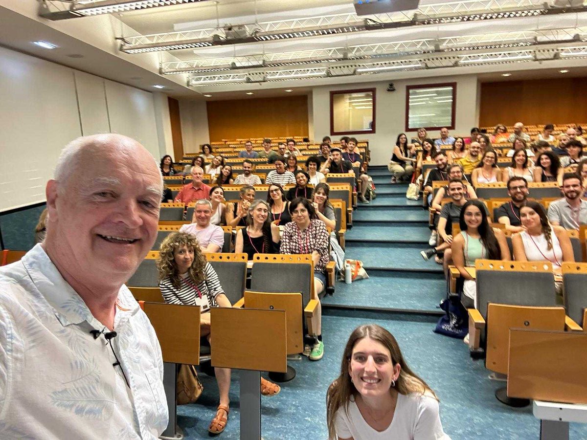 nextus_global's tweet photo. Avui hem assistit a les #38JIPC (Jornades Internacionals per a Professorat en Català), organitzades per @IRLlull a la @UJIuniversitat de Castelló. Ha estat un plaer haver  compartit la nostra visió sobre el documental com a eina d'aprenentatge amb docents de tot el món 🌏🎬 https://t.co/HqG4sapLCB