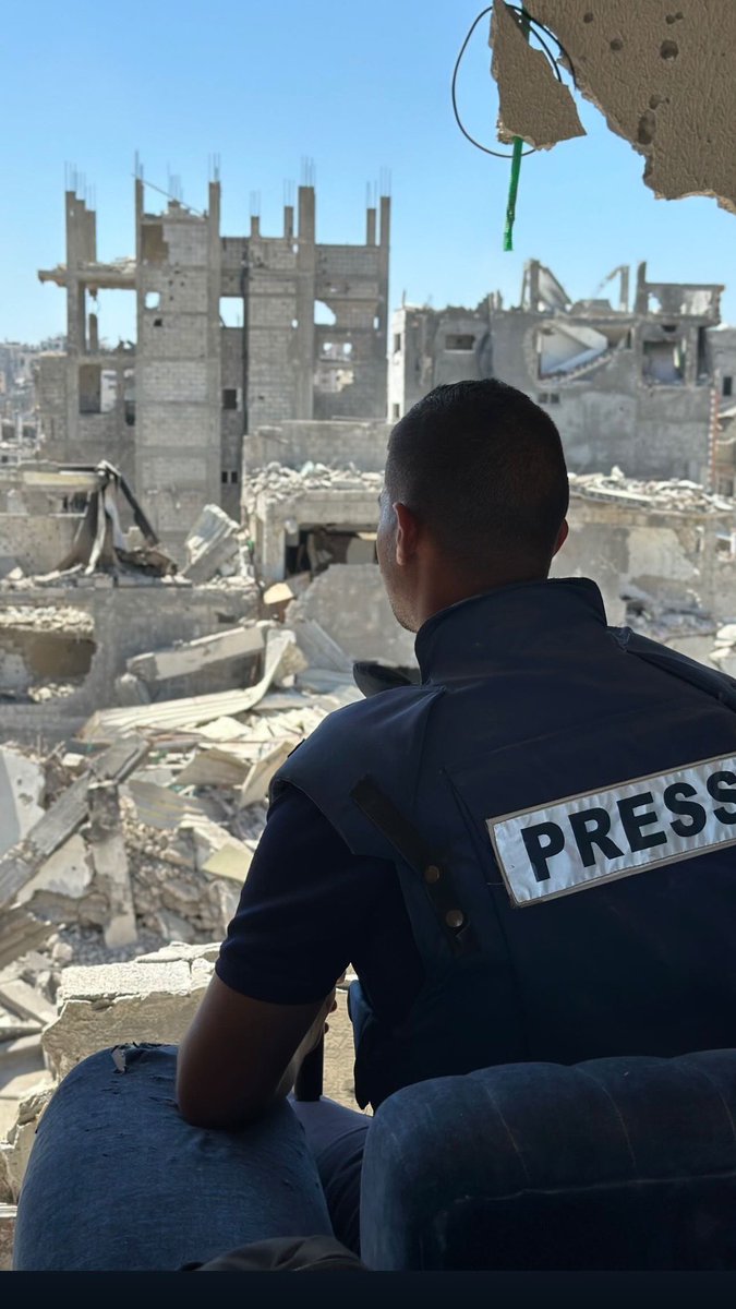 HossamShabat's tweet image. No one taught us how to mourn an entire city, with all its memories , homes, streets, and people.