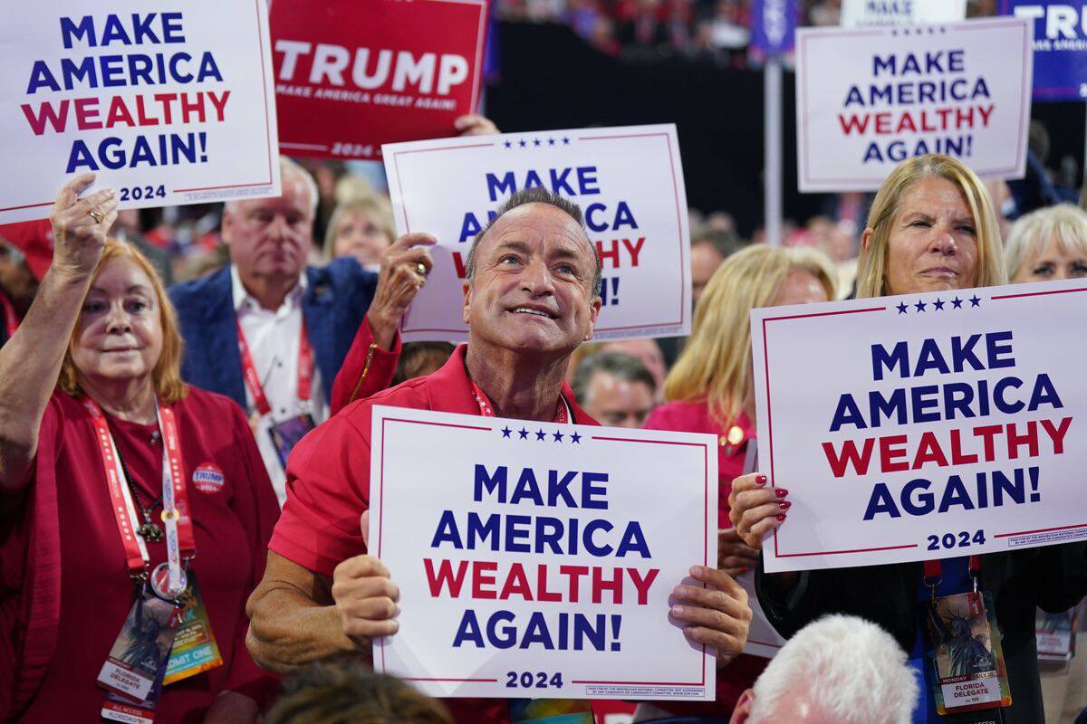 BIG000007's tweet photo. @CryptoWizardd $MAWA $TRUMP will make america grate again 

@mawatoken https://t.co/TYj8Nyv3Ay